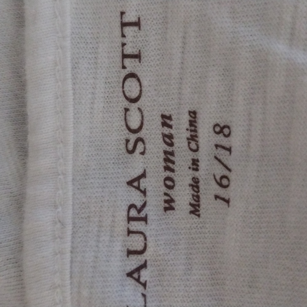 Shirt - Picture 4 of 4